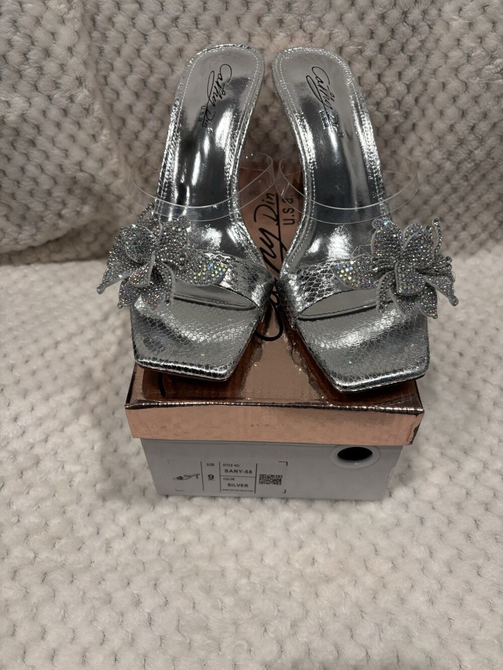 Women’s Silver Rhinestone Butterfly Mule Heels Size 9 Open Toe Dress Shoes NIB